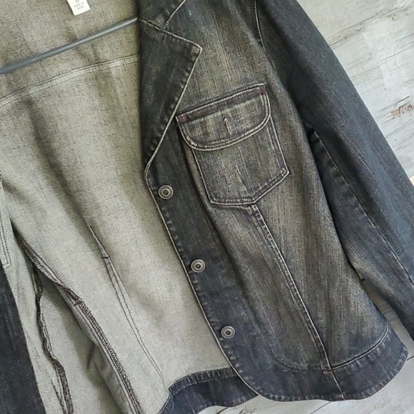 SIZE 10 TALBOTS BLACK WASHED OUT JEAN JACKET - Picture 4 of 9